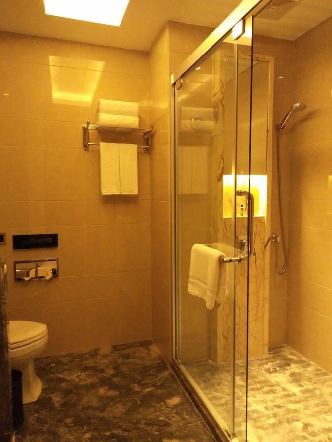 Brandi Hotel Foshan Bagian luar foto
